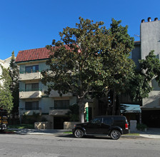 1738 S Bentley Ave in Los Angeles, CA - Building Photo - Building Photo