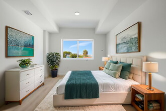 Deco Green Apartments in Lake Worth, FL - Foto de edificio - Building Photo
