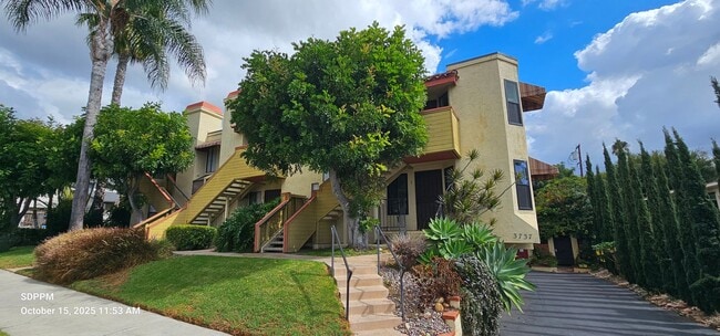 property at 3737 Mississippi St