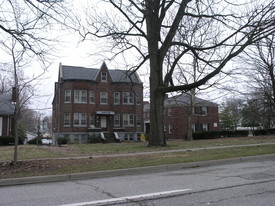 4321 Southern Pky Apartments