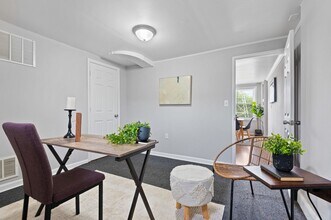 4937 Schaub Ave in Baltimore, MD - Building Photo - Building Photo