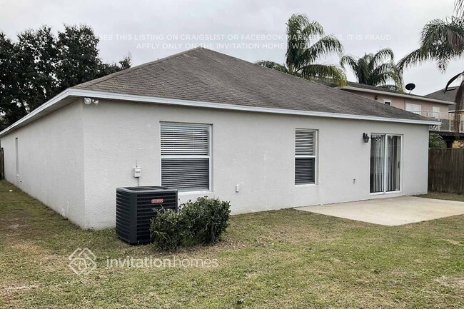 5399 Dornich Dr in Auburndale, FL - Building Photo - Building Photo