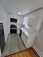 218 Cliff St, Unit 2 in Cliffside Park, NJ - Foto de edificio - Building Photo