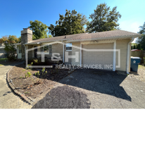 9627 E 10th St in Indianapolis, IN - Building Photo