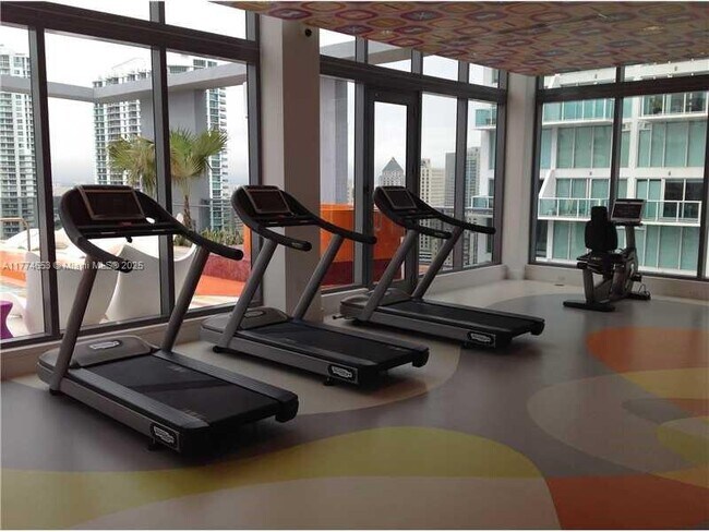 31 SE 6th St, Unit 2605 in Miami, FL - Building Photo - Building Photo