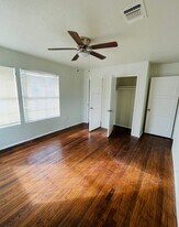 2457-2457 Cincinnati Ave in San Antonio, TX - Building Photo