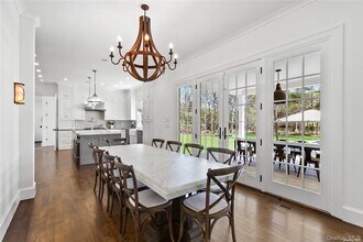 94 Griffing Ave in Westhampton Beach, NY - Building Photo - Building Photo