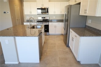 5269 Acadia Leaf St in Las Vegas, NV - Building Photo - Building Photo