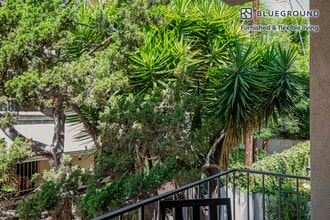 115 N Wetherly Dr in Los Angeles, CA - Building Photo - Building Photo