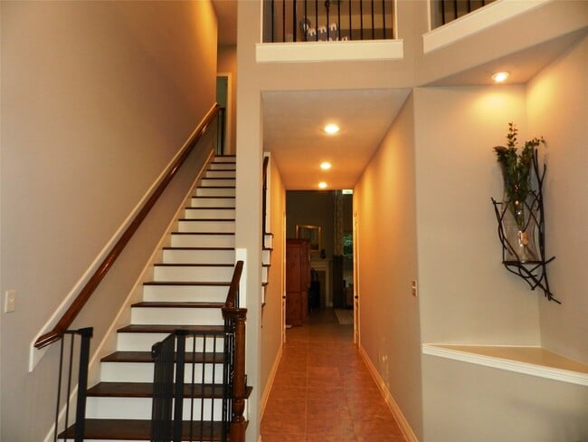 property at 4419 Montcliff Bend Ct