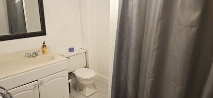 10 Springdale St, Unit 10 in Milford, CT - Building Photo - Building Photo