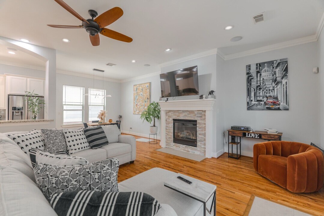 4517 Feagan St in Houston, TX - Building Photo