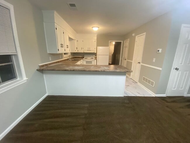 property at 2901-2912 Scotsman Rd