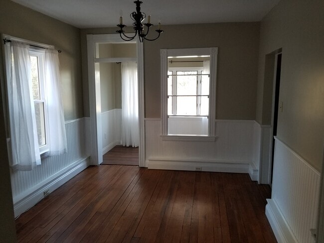 301 S West End Ave, Unit Apt 2