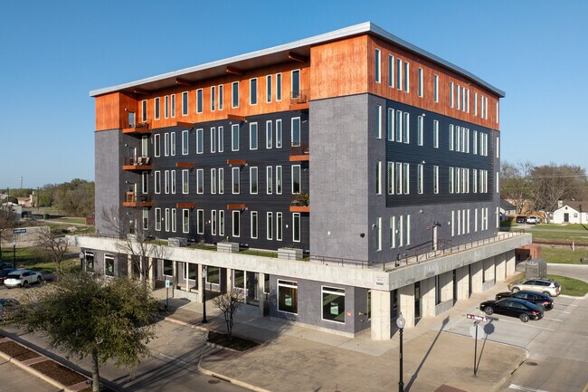 Jordan's Lofts in Bryan, TX - Building Photo - Building Photo