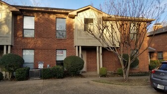 408-B S Fannin St in Rockwall, TX - Building Photo