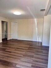 1958 Thomas St in Hollywood, FL - Building Photo - Building Photo