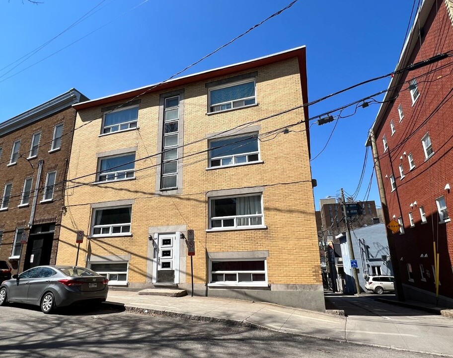 630 Saint-Patrick Rue in Québec, QC - Building Photo