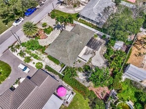 10203 3rd St E in Treasure Island, FL - Building Photo - Building Photo