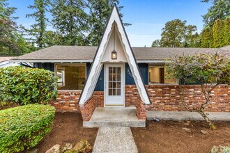 2230 Jasper Way NW in Salem, OR - Building Photo - Building Photo