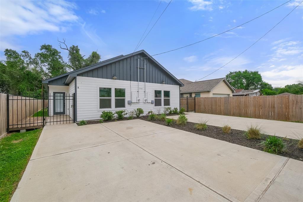 7502 Sandle St in Houston, TX - Building Photo