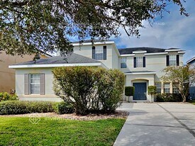 19929 Tamiami Ave in Tampa, FL - Building Photo