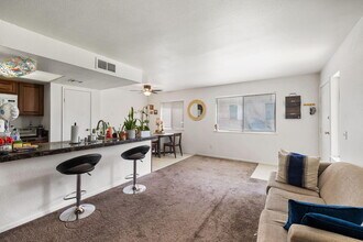 72632 Raven Rd in Palm Desert, CA - Building Photo - Building Photo