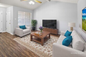 2002 Legacy Ln in College Station, TX - Building Photo - Building Photo