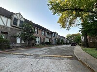 840 Threadneedle St photo'