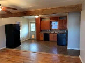 107 S Cherry St in Merkel, TX - Building Photo - Building Photo