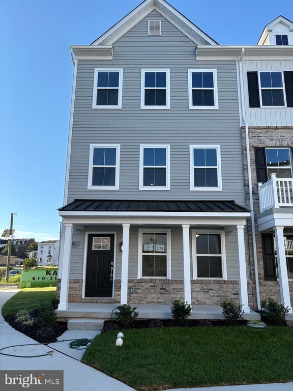 63 E Front St in Bridgeport, PA - Building Photo - Building Photo