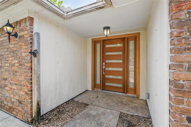 9215 Highedge Cir in Dallas, TX - Building Photo - Building Photo
