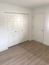 8475 SW 94th St, Unit 218E in Miami, FL - Building Photo - Building Photo