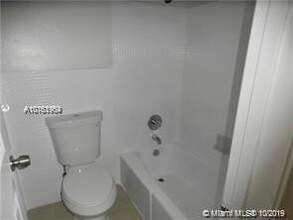 3960 NW 30th Terrace-Unit -2 in Lauderdale Lakes, FL - Building Photo - Building Photo