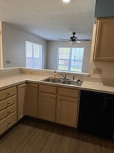 23172 Grist Mill Ct, Unit 23172 Grist Mill in Olmsted Falls, OH - Building Photo - Building Photo