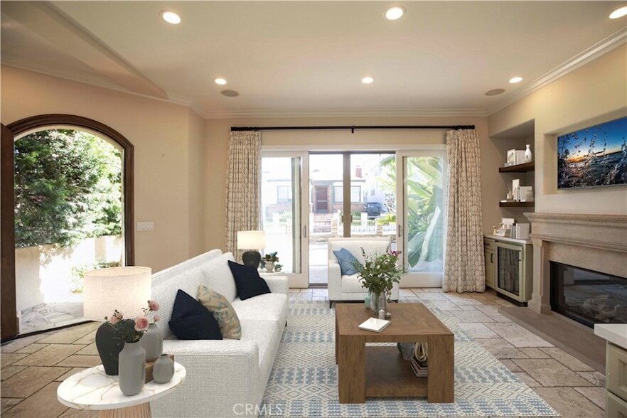 351 30th St in Hermosa Beach, CA - Foto de edificio