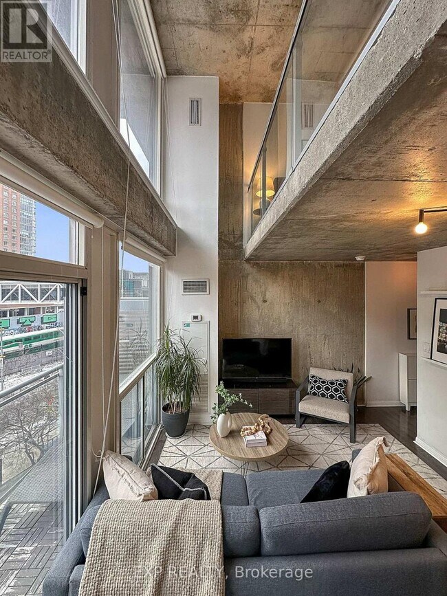 property at 1029 King St W