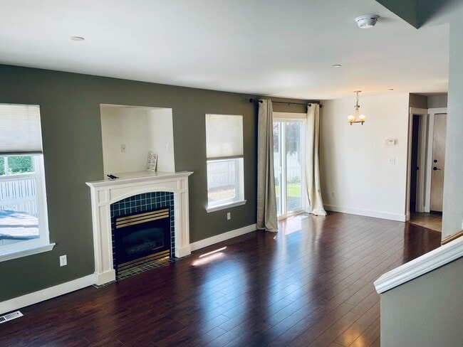 1952 McDonald Ave in Dupont, WA - Building Photo - Building Photo