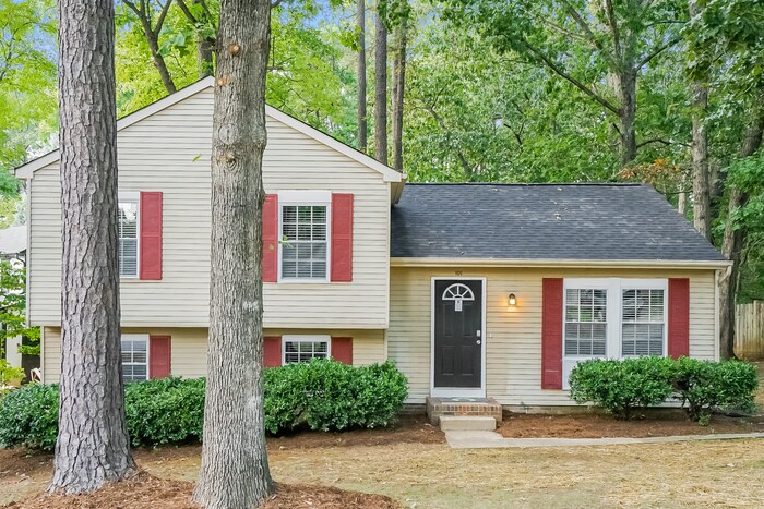 101 Carla Ct in Cary, NC - Building Photo