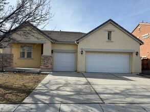 2505 Hibernica Ln in Sparks, NV - Building Photo - Building Photo
