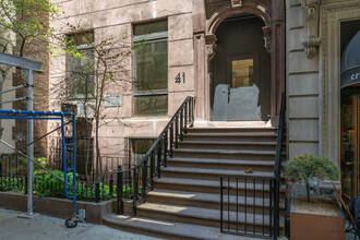 41 E 19th St in New York, NY - Building Photo - Building Photo