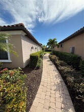 8724 Bellussi Dr in Sarasota, FL - Building Photo - Building Photo