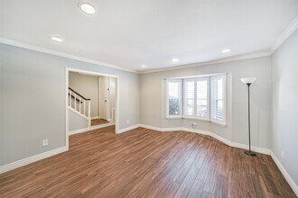 4521 Acacia St in Bellaire, TX - Building Photo - Building Photo