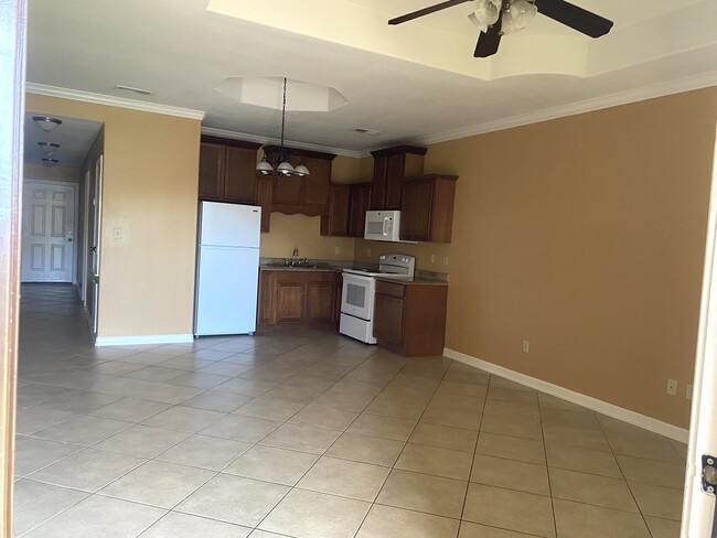 6669 Garden Woods Ave in Brownsville, TX - Building Photo - Building Photo