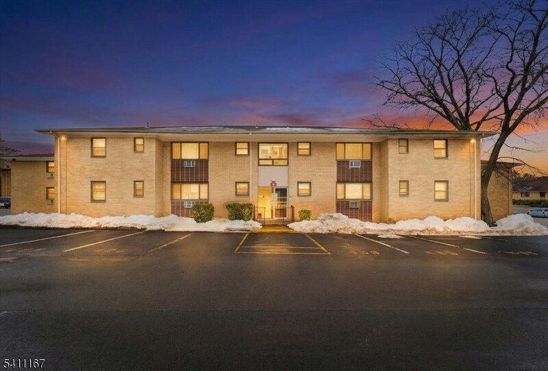 401 Us Highway 22 in Plainfield, NJ - Building Photo