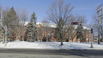 175-189 Bouchard Boul in Dorval, QC - Building Photo
