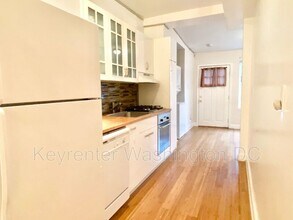 1204 Holbrook St NE in Washington, DC - Building Photo - Building Photo