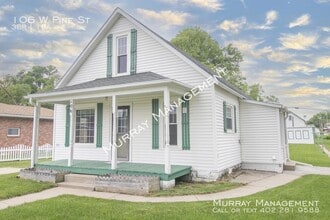 106 W Pine St in Cedar Bluffs, NE - Building Photo - Building Photo