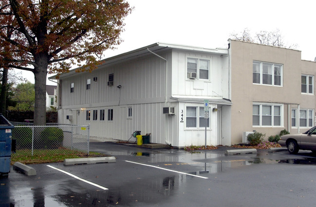 345 Bunting Ave in Hamilton, NJ - Building Photo - Building Photo