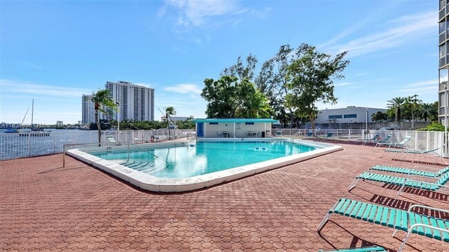property at 2905 Point E Dr